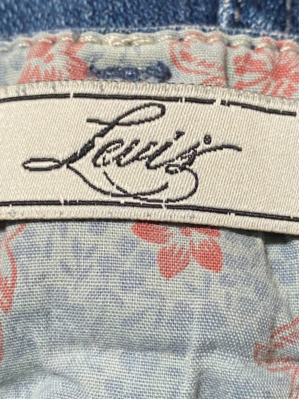 Levis capris, w/front & back pockets, size 14 - Picture 9 of 10